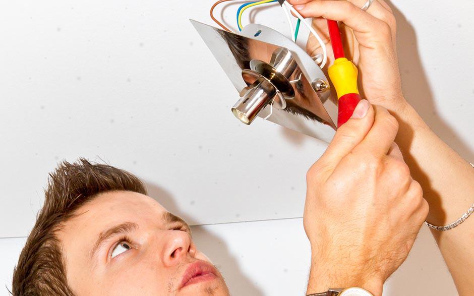 cherche électricien pas cher Mantes-la-Jolie